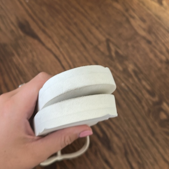 Sandals - Picture 4 of 5